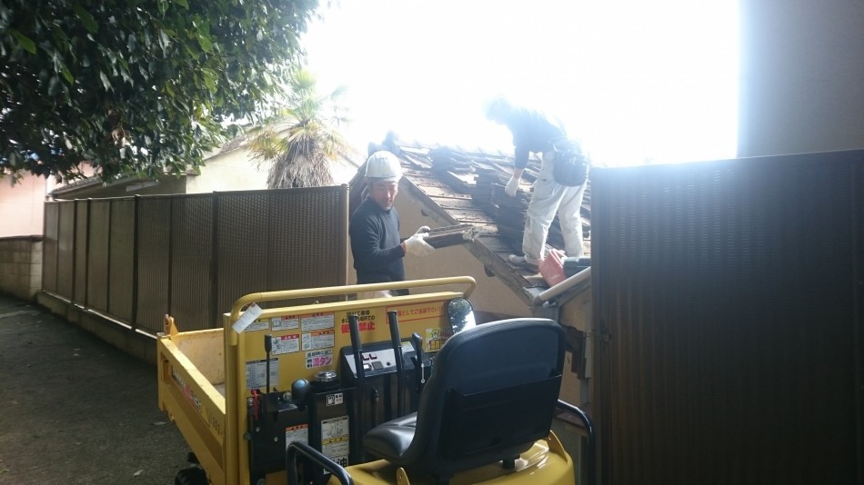 尾道市　雨漏り依頼を受け現場へ急行！ご相談の結果、葺き替え工事を行いました！