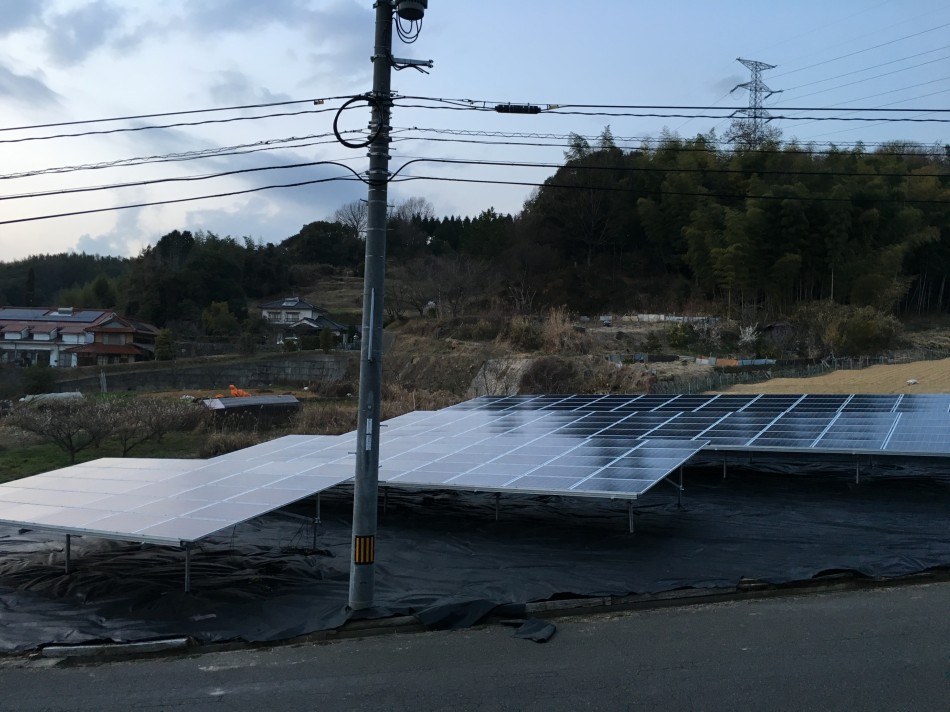 竹原市吉名町にて太陽光発電システムの設置工事を行いました！61.2Ｋｗｈ