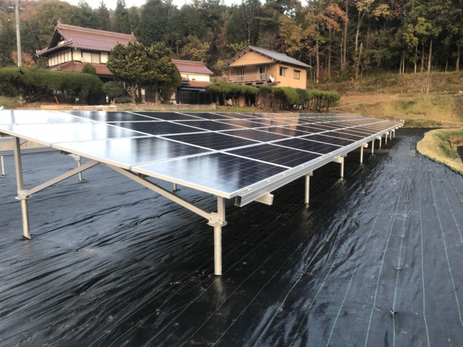 東広島市において太陽光発電設備の設置工事を行いました！　設備容量は79.2Kwです。