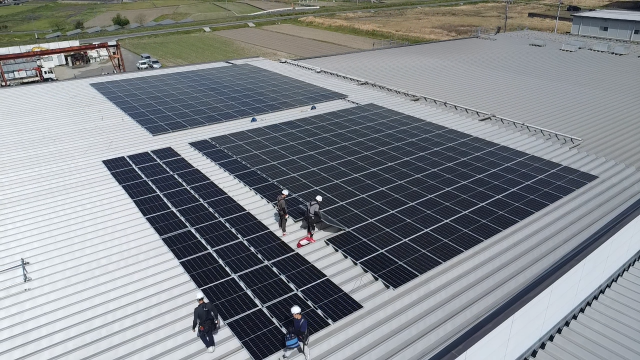 広島県福山市にて太陽光発電システム工事を行なっています。
