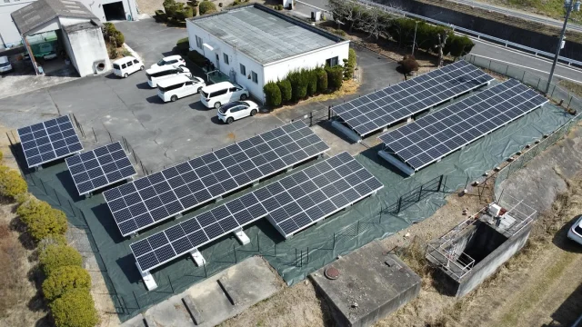 岡山県瀬戸内市の 
#瀬戸内市民電力 様からご依頼頂いた
☀️ #太陽光発電システム が無事完了引渡となりました。
瀬戸内市民電力様の発電所から発電した電力を
同一敷地内の衛生センター様に優先的に供給しています。
余剰接続となりますので、余った電力は 
#瀬戸内市民電力 様の電力として
他の施設や需要家様の電力として無駄なく消費されます🫡
今回は、初期提案からシステム設計、施工、各種申請まで
御用命頂き誠にありがとうございました🙇

☀️太陽光発電システム🔋蓄電池の事なら
#MKソルテック にお任せ下さい🫡全国対応してます。

#一緒に頑張ってくれる仲間を募集中 です。
#電気工事士 #電気施工管理技士 の方優遇いたします😊

当社#エムケイソルテック は
二酸化炭素排出削減に対する具体的な低減目標を計画し
国際イニシアチブとなる
#SBT (Science Based Targets)を取得しています。 

#瀬戸内市民電力
#mksoltec
#エムケイソルテック
#mkソルテック
#電気工事士
#電気施工管理技士
#福山市求人
#福山市太陽光会社
#電気工事士募集中
#一緒に働きませんか
#南瓦工房
#minamikawara
#再生可能エネルギー
#太陽光発電システム 
#太陽光発電工事
#太陽光発電 
#太陽光パネル 
#自家消費型太陽光発電
#広島県太陽光発電工事
#岡山県太陽光発電工事
#使用前自己確認
#負荷遮断試験
#耐圧試験
#sbt
#ScienceBasedTargets