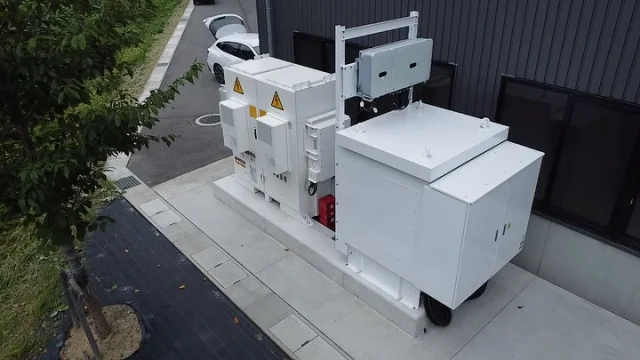 ☀️太陽光発電システムと連動した
三相蓄電池システムの連系が完了しました😊
今回のお客様は
太陽光発電システムでのクリーンエネルギーを
積極的に導入されている企業様で
以前導入頂いたシステムと
新たな太陽光発電システムの電力を蓄電池に充電しながら
自家消費して頂きます。
BCP対策にも取組んでおられる地域でも有名企業様です。
今回は、当社に工事発注頂きまして
ありがとうございました🙇
☀️太陽光発電システム🔋蓄電池の事なら
#エムケイソルテック にお任せ下さい🫡
全国対応してます。
#一緒に頑張ってくれる仲間を募集中 です。
#電気工事士 #電気施工管理技士 の方優遇いたします😊
当社#エムケイソルテック は
二酸化炭素排出削減に対する具体的な低減目標を計画し
国際イニシアチブとなる
#SBT (Science Based Targets)を取得しています。 
本サイトに掲載されている全ての画像・文章・デザインの
著作権は株式会社エムケイソルテックに帰属します。
無断使用・転載を禁じます。
#mksoltec
#エムケイソルテック
#mkソルテック
#電気工事士
#電気施工管理技士
#福山市求人
#福山市太陽光会社
#電気工事士募集中
#ニッチな仕事
#一緒に働きませんか
#南瓦工房
#minamikawara
#ソーラーカーポート
#再生可能エネルギー
#太陽光発電システム 
#太陽光発電工事
#太陽光発電 
#太陽光パネル 
#自家消費型太陽光発電
#広島県太陽光発電工事
#岡山県太陽光発電工事
#使用前自己確認
#負荷遮断試験
#耐圧試験
#sbt
#ScienceBasedTargets
